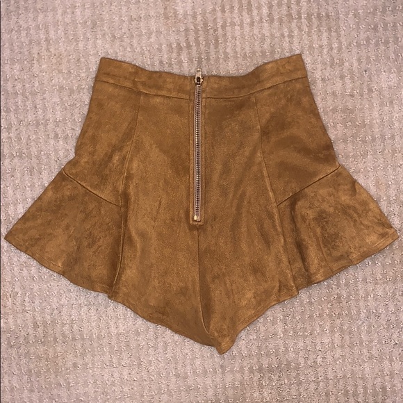 Rise of Dawn Suede Shorts - Picture 2 of 3